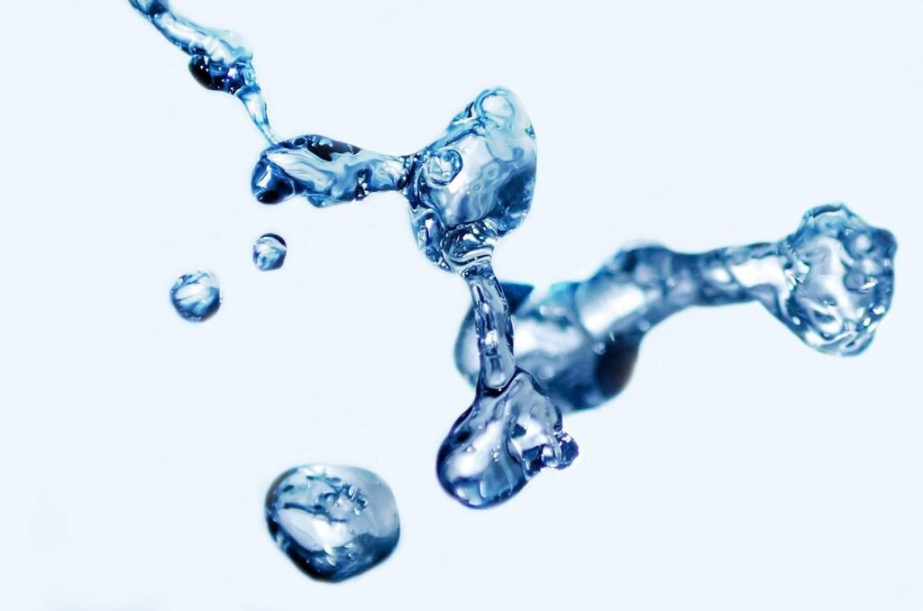 splash, water, nature, droplet, water drop, drop, aqua, clear, liquid, fluid, abstract, macro